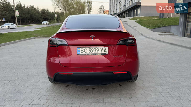 Позашляховик / Кросовер Tesla Model Y 2021 в Львові
