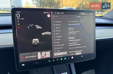 Внедорожник / Кроссовер Tesla Model Y 2022 в 