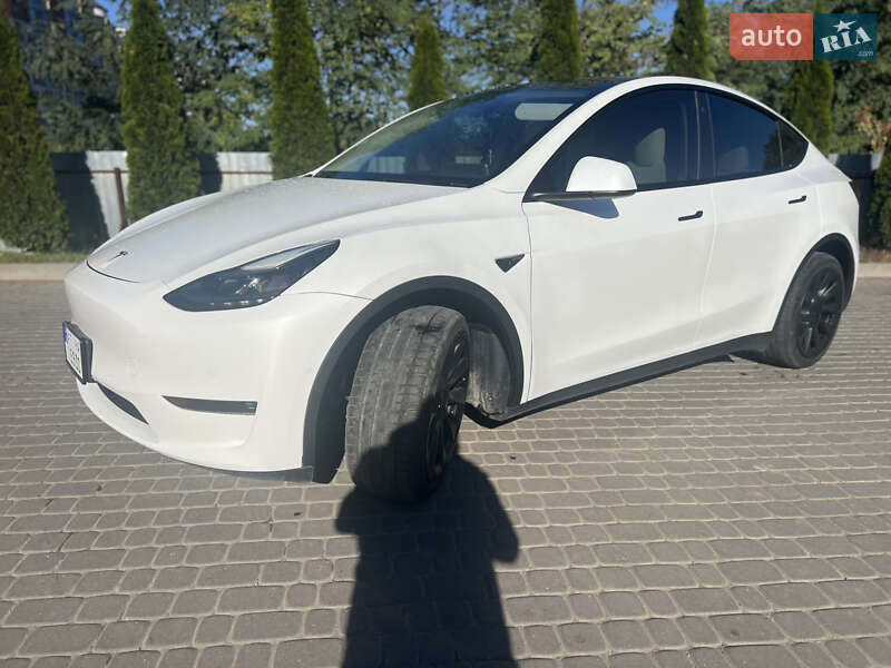 Внедорожник / Кроссовер Tesla Model Y 2022 в Ивано-Франковске