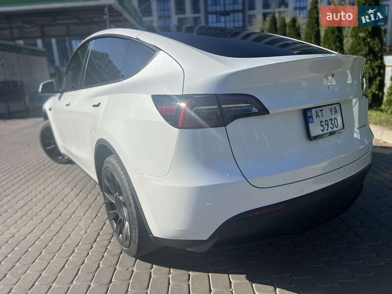 Внедорожник / Кроссовер Tesla Model Y 2022 в Ивано-Франковске