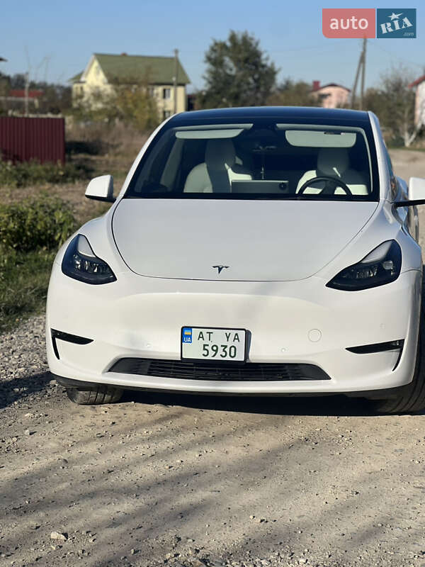 Внедорожник / Кроссовер Tesla Model Y 2022 в Ивано-Франковске