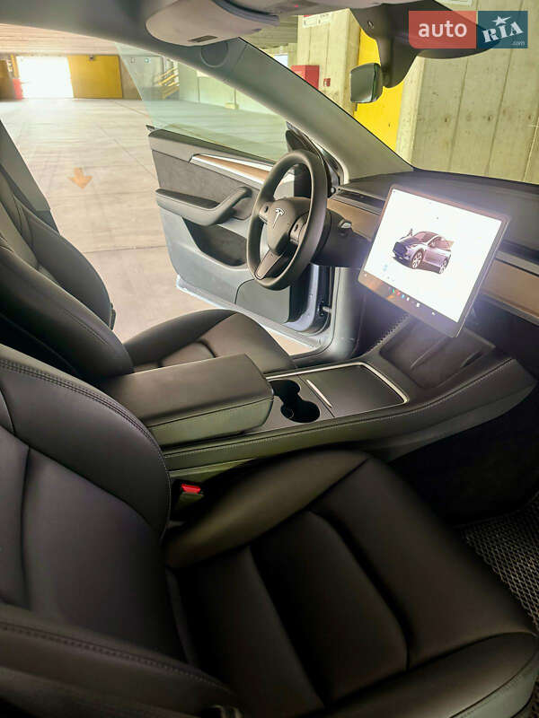 Позашляховик / Кросовер Tesla Model Y 2023 в Бережанах фото 7 Позашляховик / Кросовер Tesla Model Y 2023 в Бережанах