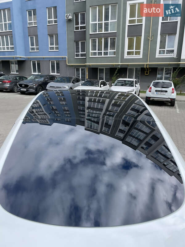 Внедорожник / Кроссовер Tesla Model Y 2021 в Черновцах