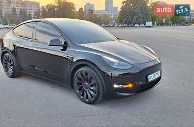 Внедорожник / Кроссовер Tesla Model Y 2023 в 