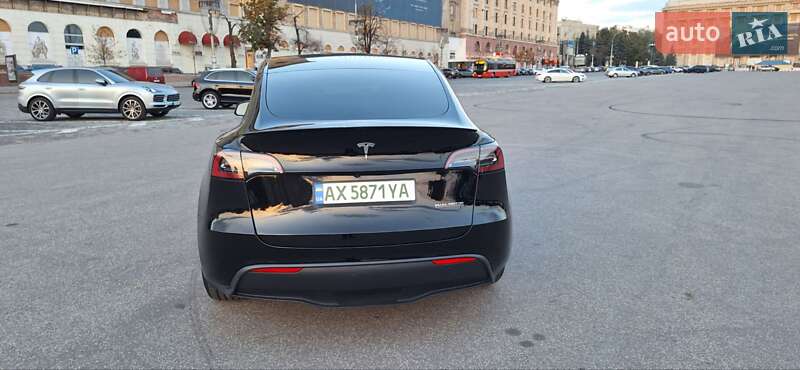 Позашляховик / Кросовер Tesla Model Y 2023 в Харкові фото 11 Позашляховик / Кросовер Tesla Model Y 2023 в Харкові