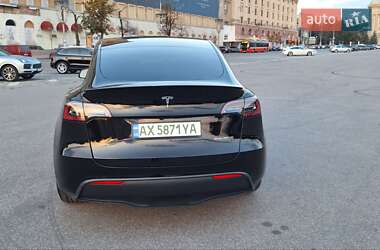 Внедорожник / Кроссовер Tesla Model Y 2023 в 