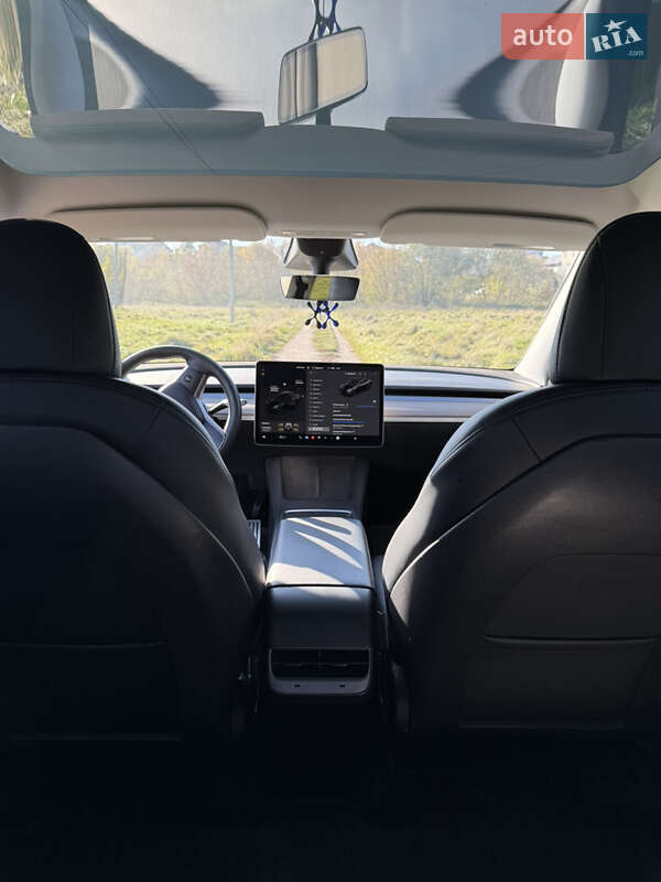 Позашляховик / Кросовер Tesla Model Y 2022 в Тернополі