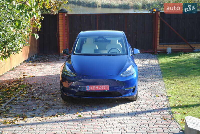 Внедорожник / Кроссовер Tesla Model Y 2024 в Луцке