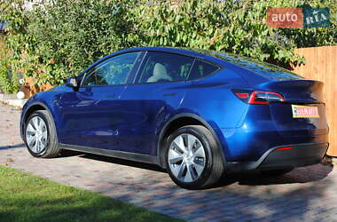 Внедорожник / Кроссовер Tesla Model Y 2024 в 