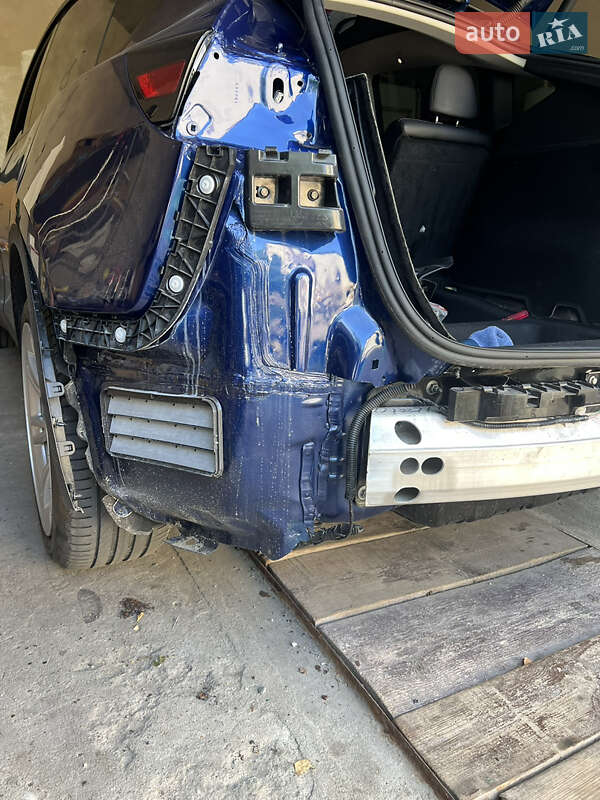 Внедорожник / Кроссовер Tesla Model Y 2024 в Тернополе