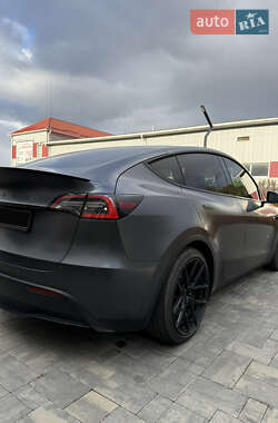 Внедорожник / Кроссовер Tesla Model Y 2021 в 
