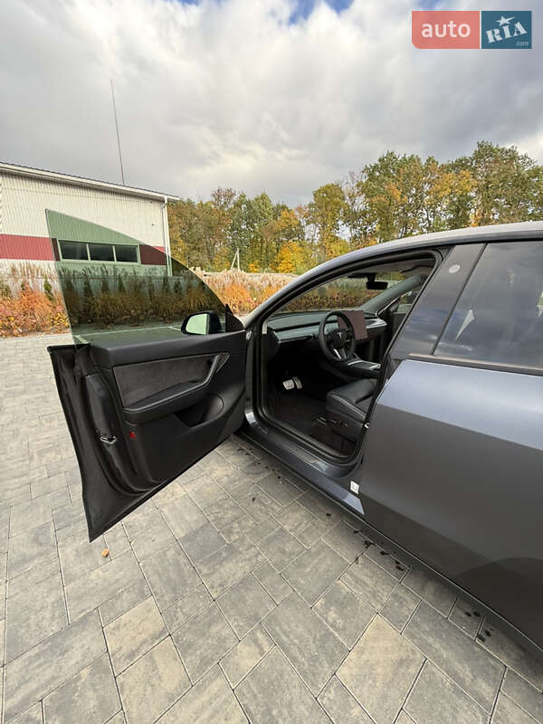 Внедорожник / Кроссовер Tesla Model Y 2021 в Луцке фото 10 Внедорожник / Кроссовер Tesla Model Y 2021 в Луцке