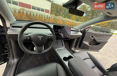 Внедорожник / Кроссовер Tesla Model Y 2021 в 