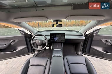 Внедорожник / Кроссовер Tesla Model Y 2021 в 