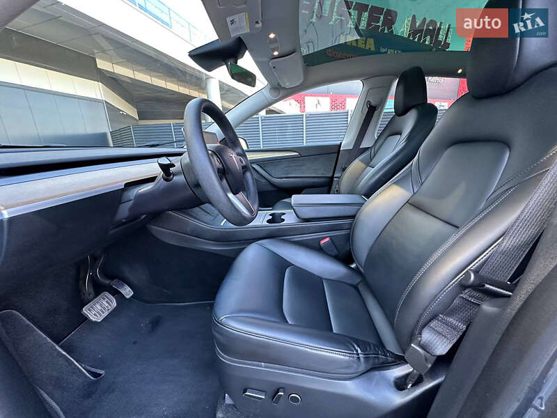 Позашляховик / Кросовер Tesla Model Y 2023 в Києві