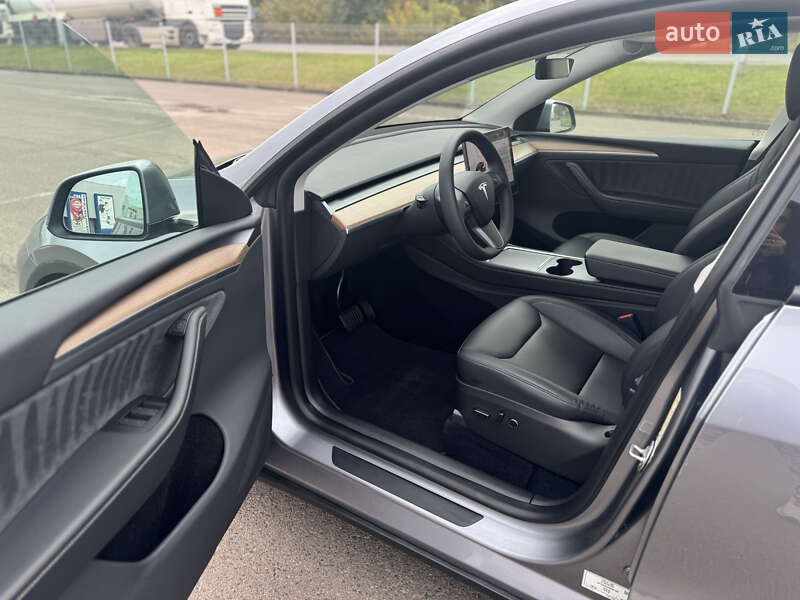 Внедорожник / Кроссовер Tesla Model Y 2024 в Ковеле фото 11 Внедорожник / Кроссовер Tesla Model Y 2024 в Ковеле