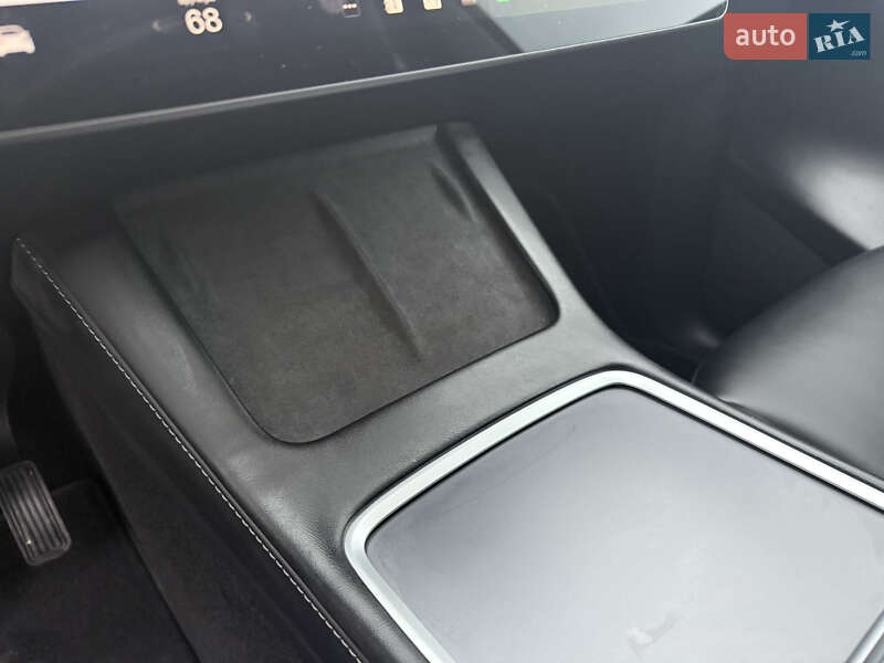 Позашляховик / Кросовер Tesla Model Y 2023 в Переяславі фото 22 Позашляховик / Кросовер Tesla Model Y 2023 в Переяславі