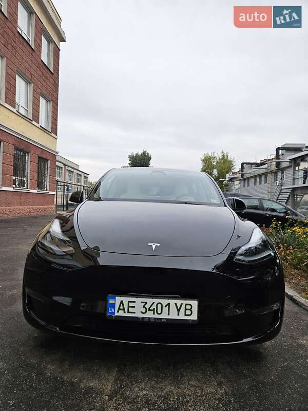 Позашляховик / Кросовер Tesla Model Y 2022 в Дніпрі фото 7 Позашляховик / Кросовер Tesla Model Y 2022 в Дніпрі
