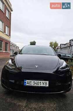 Позашляховик / Кросовер Tesla Model Y 2022 в  фото 7 Позашляховик / Кросовер Tesla Model Y 2022 в