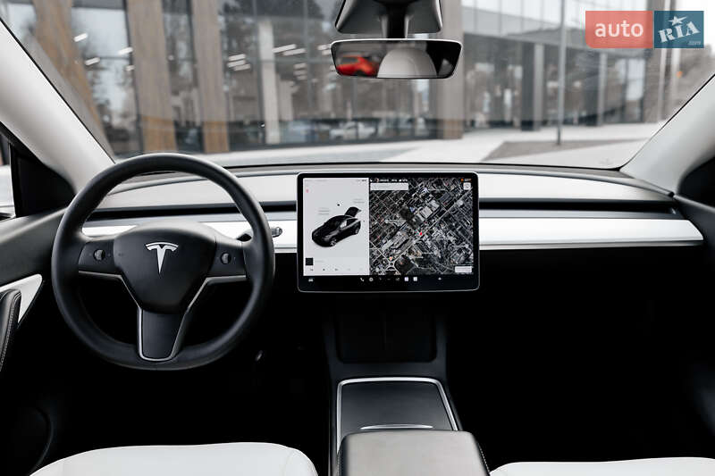 Внедорожник / Кроссовер Tesla Model Y 2022 в Луцке