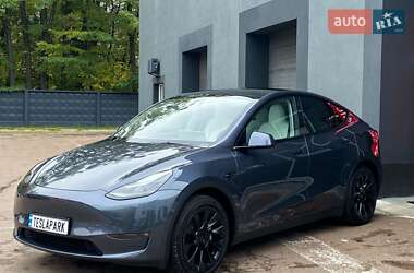 Позашляховик / Кросовер Tesla Model Y 2023 в 