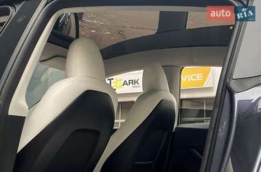 Позашляховик / Кросовер Tesla Model Y 2023 в 