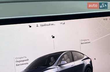 Позашляховик / Кросовер Tesla Model Y 2023 в 