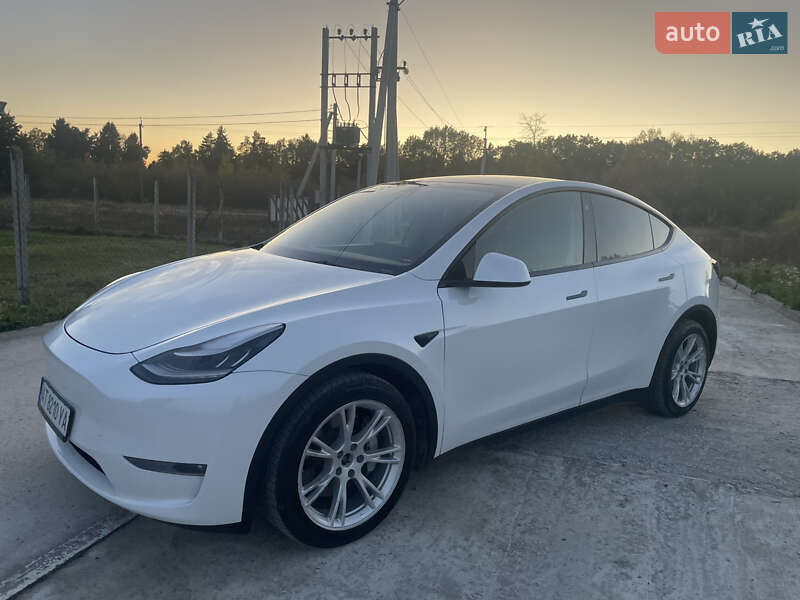 Позашляховик / Кросовер Tesla Model Y 2023 в Богородчанах фото 3 Позашляховик / Кросовер Tesla Model Y 2023 в Богородчанах