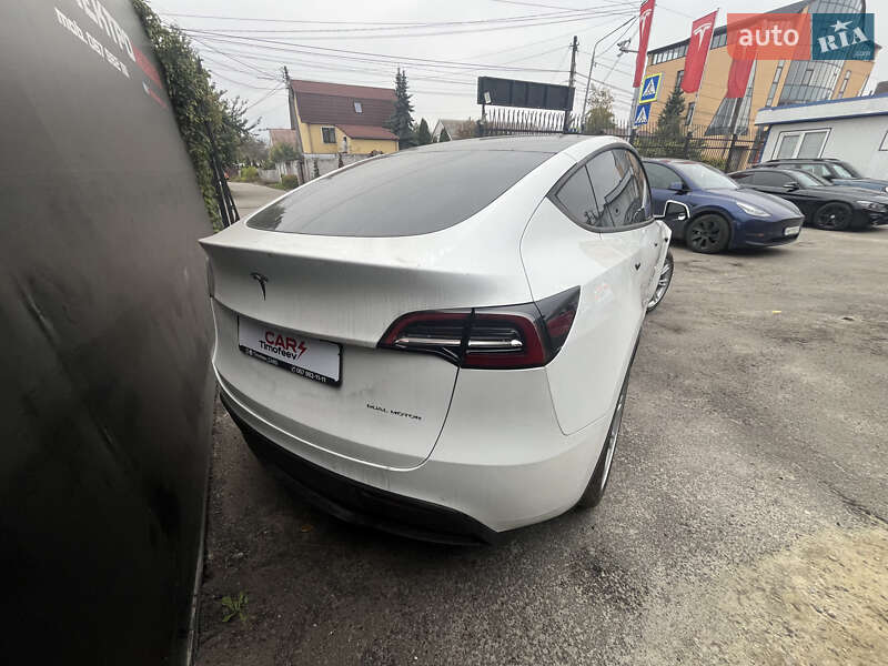 Позашляховик / Кросовер Tesla Model Y 2021 в Києві фото 4 Позашляховик / Кросовер Tesla Model Y 2021 в Києві