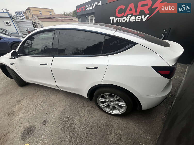 Позашляховик / Кросовер Tesla Model Y 2021 в Києві фото 5 Позашляховик / Кросовер Tesla Model Y 2021 в Києві