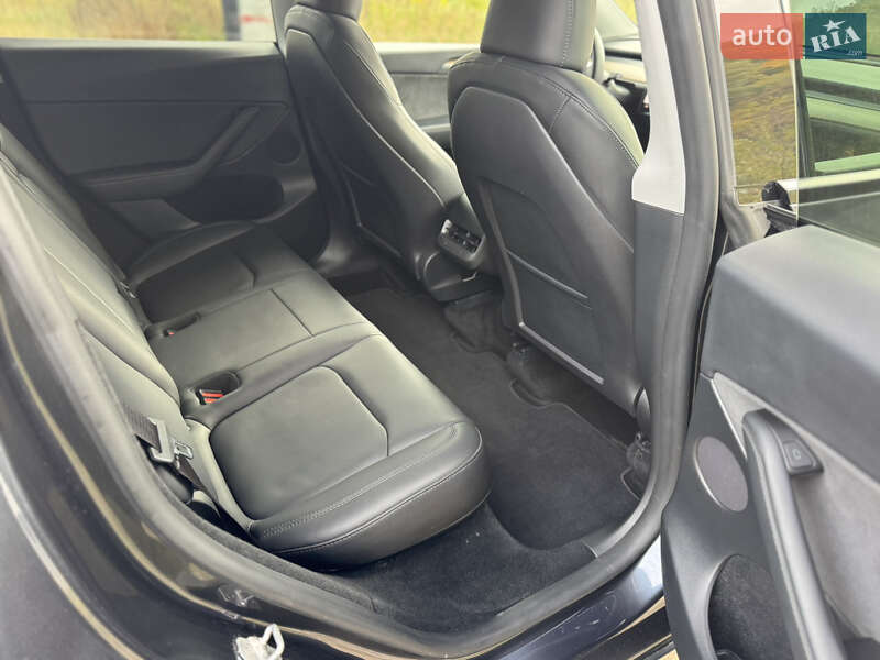 Внедорожник / Кроссовер Tesla Model Y 2024 в Киеве фото 16 Внедорожник / Кроссовер Tesla Model Y 2024 в Киеве