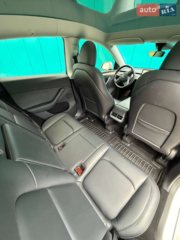 Позашляховик / Кросовер Tesla Model Y 2023 в Білій Церкві фото 11 Позашляховик / Кросовер Tesla Model Y 2023 в Білій Церкві