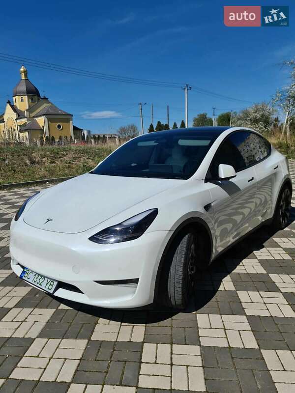 Позашляховик / Кросовер Tesla Model Y 2022 в Буську