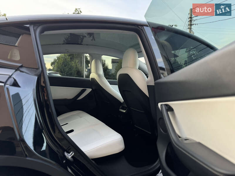 Позашляховик / Кросовер Tesla Model Y 2020 в Луцьку фото 30 Позашляховик / Кросовер Tesla Model Y 2020 в Луцьку