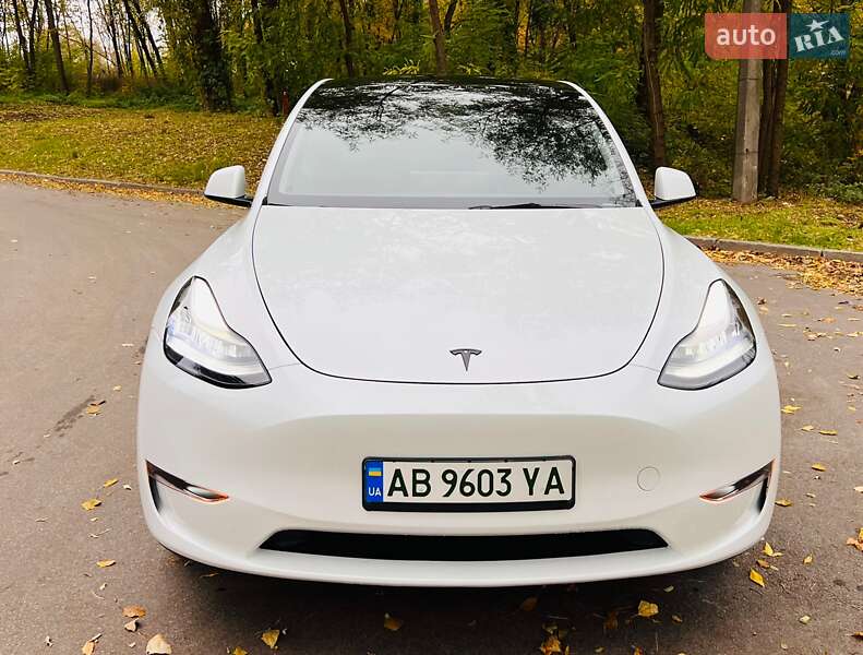 Позашляховик / Кросовер Tesla Model Y 2023 в Києві фото 2 Позашляховик / Кросовер Tesla Model Y 2023 в Києві