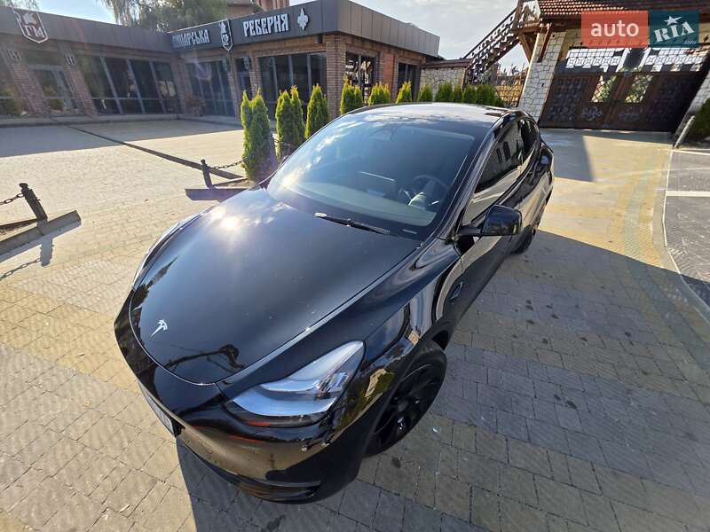 Позашляховик / Кросовер Tesla Model Y 2022 в Львові фото 11 Позашляховик / Кросовер Tesla Model Y 2022 в Львові