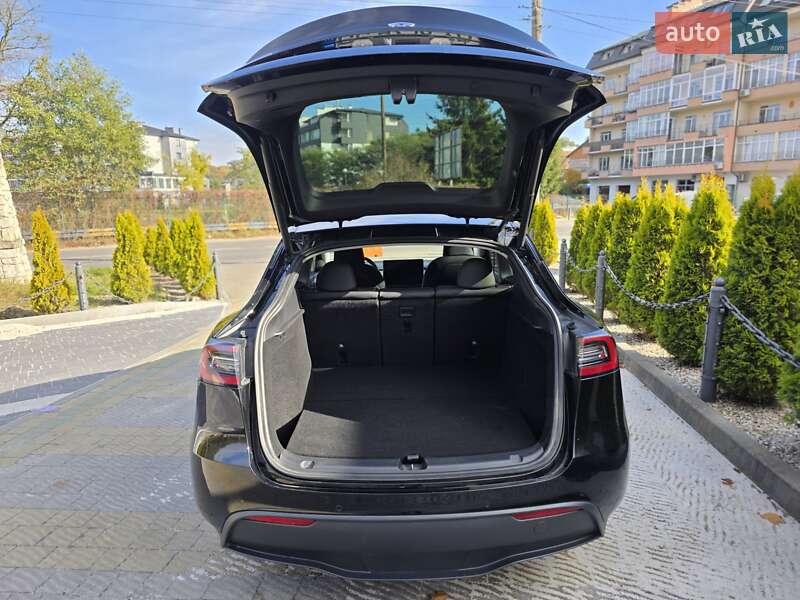 Позашляховик / Кросовер Tesla Model Y 2022 в Львові фото 19 Позашляховик / Кросовер Tesla Model Y 2022 в Львові