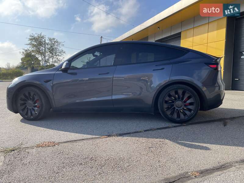 Внедорожник / Кроссовер Tesla Model Y 2022 в Харькове