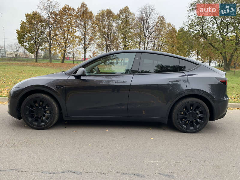 Внедорожник / Кроссовер Tesla Model Y 2024 в Киеве