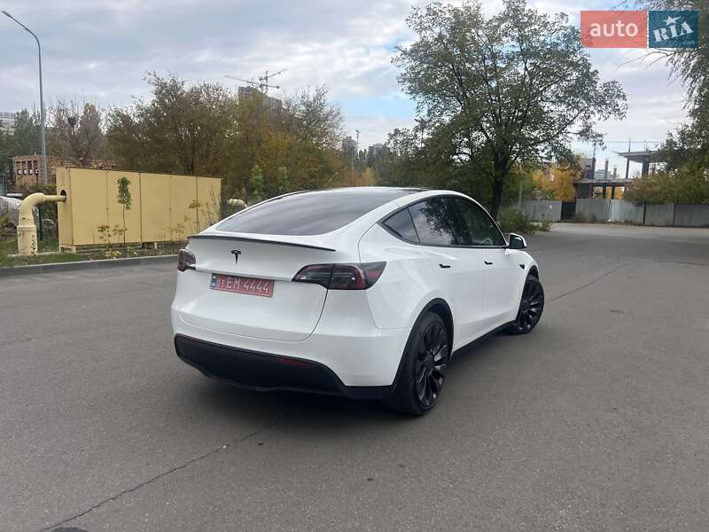 Внедорожник / Кроссовер Tesla Model Y 2021 в Днепре фото 11 Внедорожник / Кроссовер Tesla Model Y 2021 в Днепре