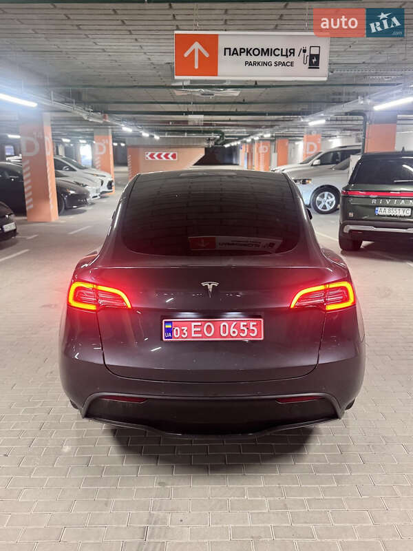 Позашляховик / Кросовер Tesla Model Y 2022 в Києві