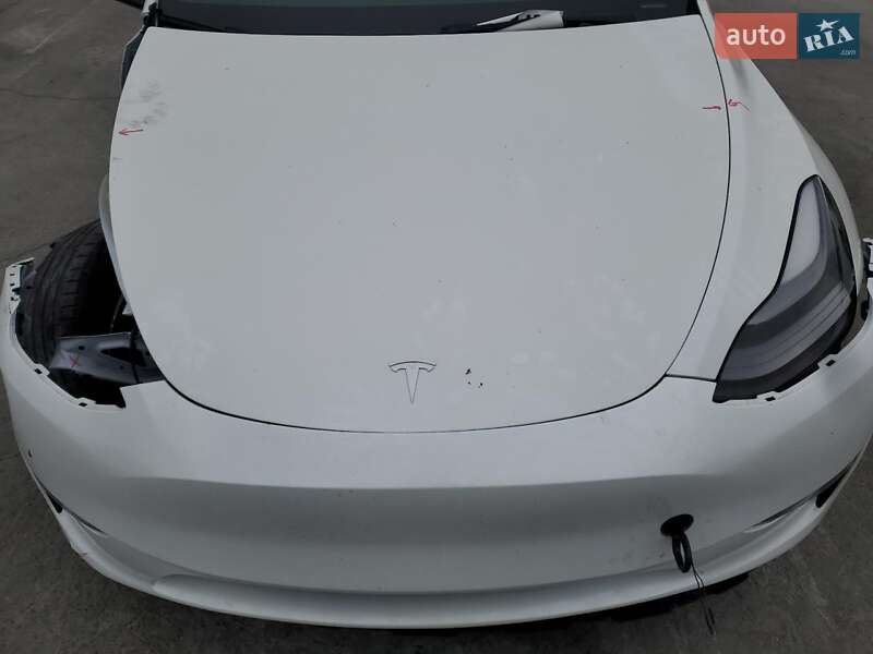 Позашляховик / Кросовер Tesla Model Y 2023 в Києві