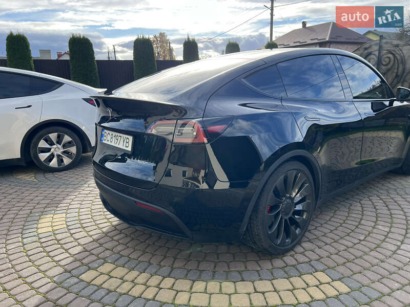 Внедорожник / Кроссовер Tesla Model Y 2022 в Львове