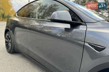 Внедорожник / Кроссовер Tesla Model Y 2021 в 