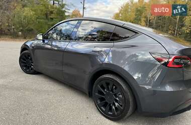 Внедорожник / Кроссовер Tesla Model Y 2021 в 