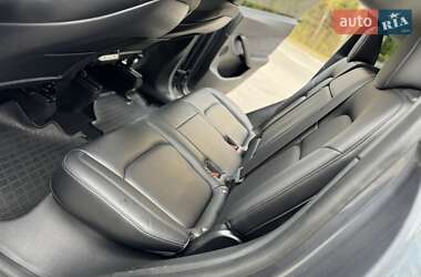 Внедорожник / Кроссовер Tesla Model Y 2021 в 