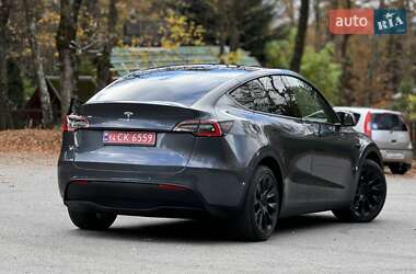 Внедорожник / Кроссовер Tesla Model Y 2021 в 