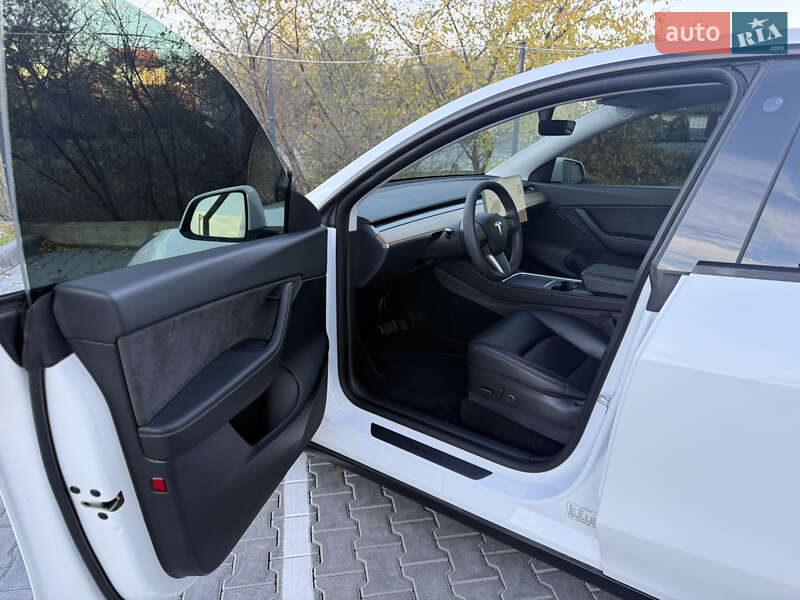 Позашляховик / Кросовер Tesla Model Y 2021 в Хмельницькому фото 48 Позашляховик / Кросовер Tesla Model Y 2021 в Хмельницькому