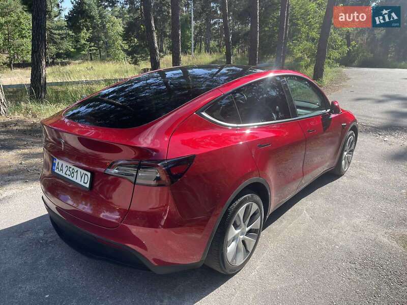 Позашляховик / Кросовер Tesla Model Y 2024 в Києві фото 9 Позашляховик / Кросовер Tesla Model Y 2024 в Києві