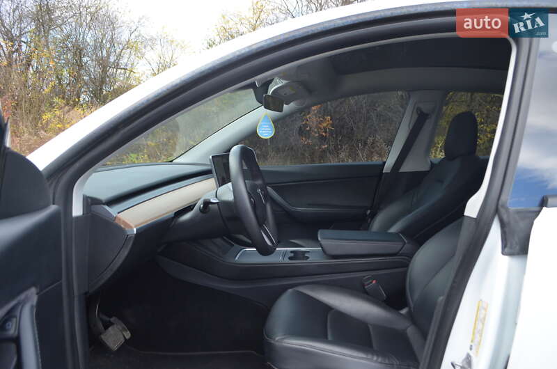 Внедорожник / Кроссовер Tesla Model Y 2021 в Самборе